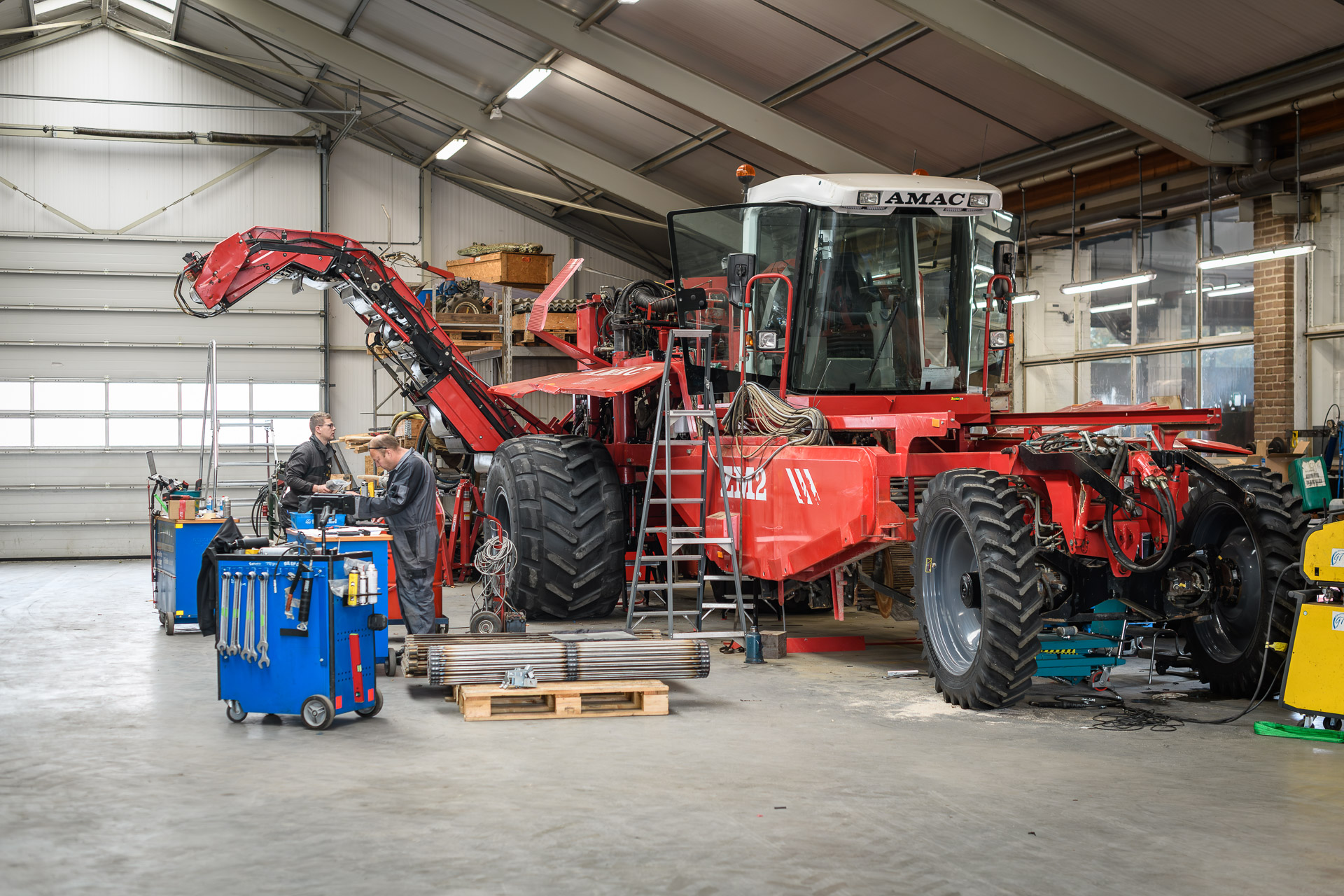 Mecha-Service te Emmeloord houdt AMAC-machines in leven: Zelfrijdend of getrokken